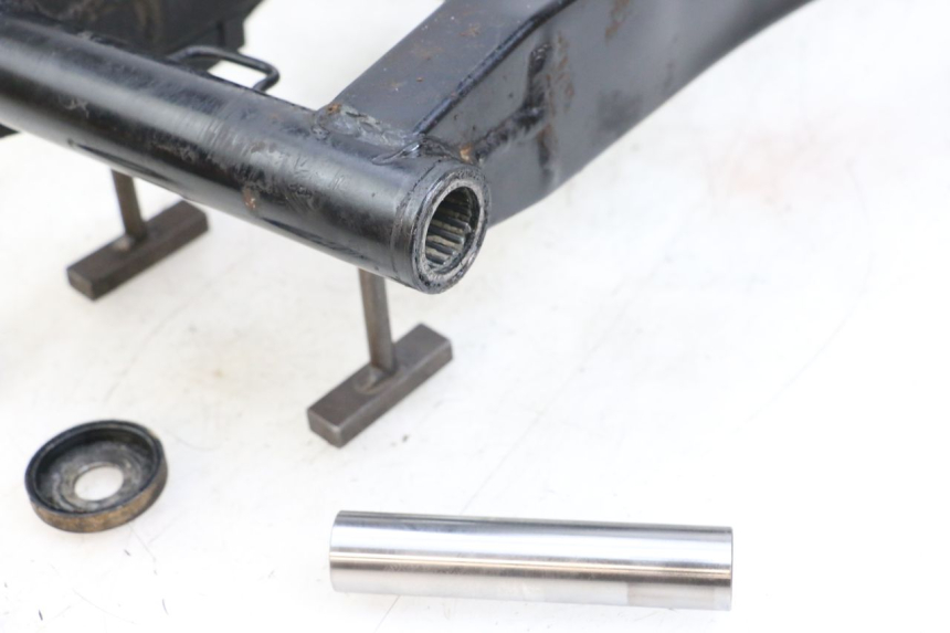 photo de Swingarm HYOSUNG GV AQUILA 125 (2000 - 2004)