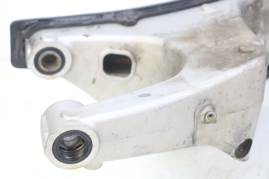 photo de BRAS OSCILLANT HONDA CB R 1000 (2018 - 2023)