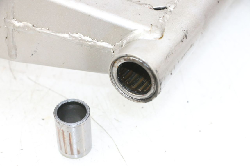 photo de BRAS OSCILLANT SUZUKI GSF N BANDIT 600 (1996 - 1999) - Détail de la pièce