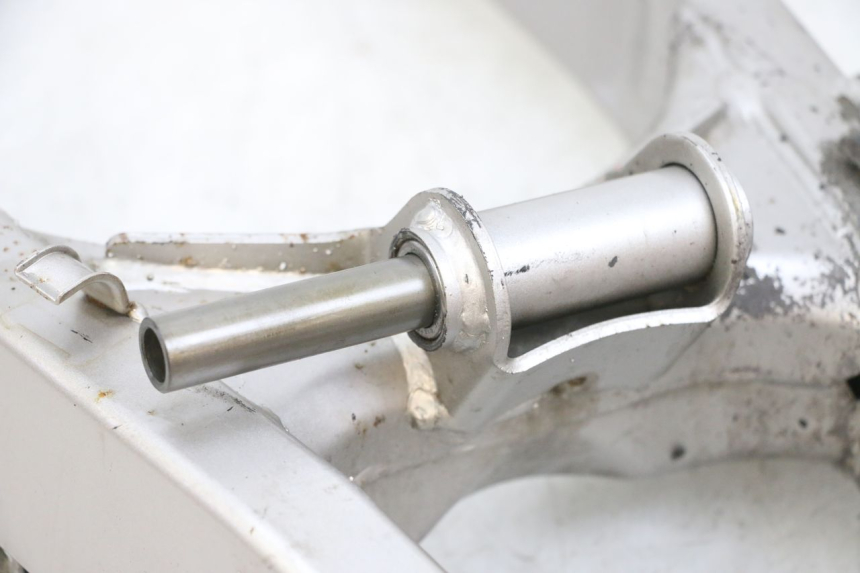 photo de BRAS OSCILLANT SUZUKI GSF N BANDIT 600 (1996 - 1999) - Vue d’ensemble