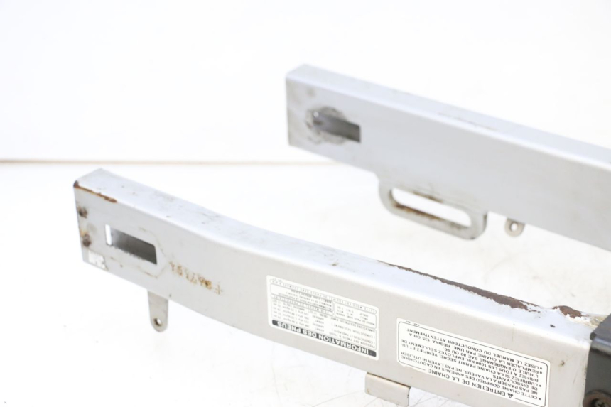 photo de BRAS OSCILLANT HONDA NSR R 125 (1994 - 2003) - Marquages et références