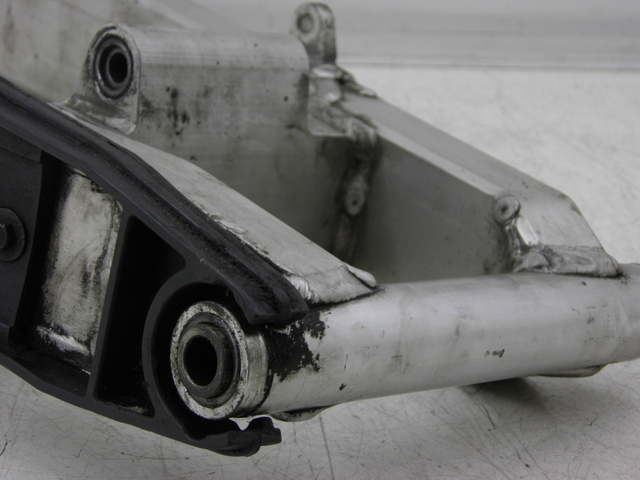 photo de BRAS OSCILLANT YAMAHA FZS FAZER 600 (1998 - 2001)