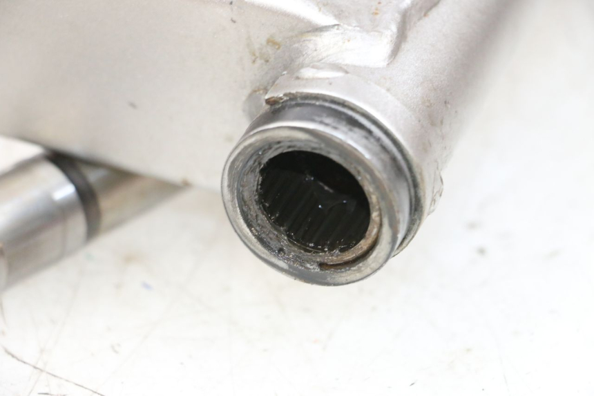 photo de BRAS OSCILLANT YAMAHA YFM R RAPTOR 250 (2008 - 2014) - Détail de la pièce