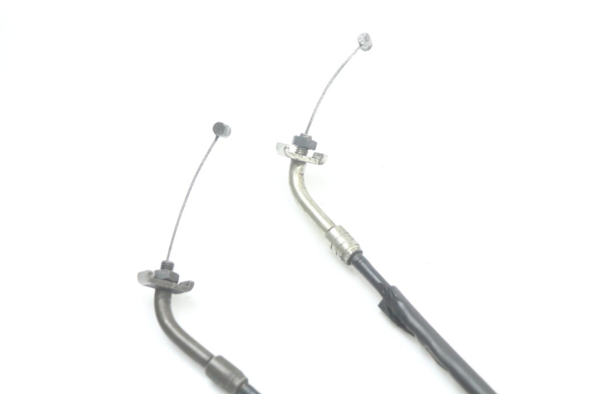 photo de CABLE ACCELERATEUR MOTO GUZZI NORGE 8V GT 1200 (2011 - 2016) - Zoom état d’usage