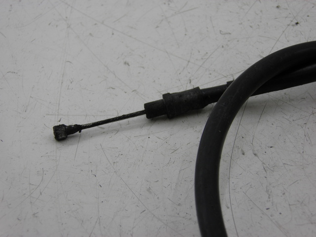 photo de CABLE D'EMBRAYAGE YAMAHA FZS FAZER 600 (1998 - 2001) - Vue d’ensemble