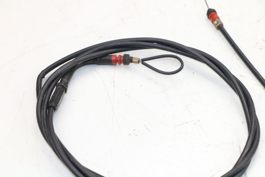 photo de CÂBLE D'OUVERTURE DE SELLE DAELIM S3 125 (2010 - 2017)