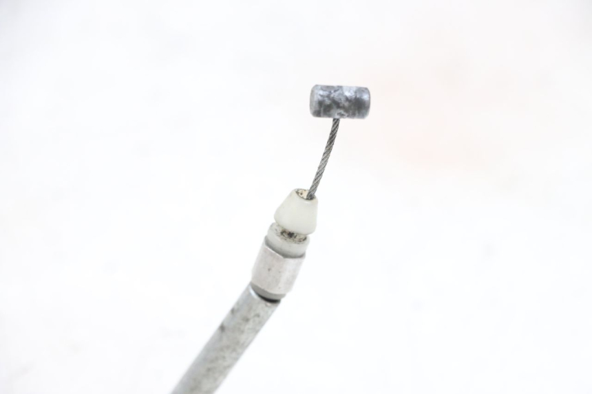 photo de CABLE OUVERTURE SELLE SUZUKI DL V STROM 1000 (2002 - 2007) - Zoom état d’usage