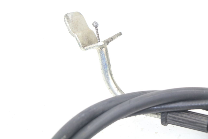 photo de CABLE OUVERTURE SELLE YAMAHA XMAX X-MAX ABS 125 (2014 - 2016) - Gros plan technique