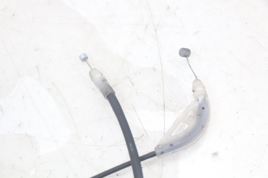 photo de CABLE OUVERTURE SELLE YAMAHA XMAX X-MAX ABS 125 (2017 - 2020)