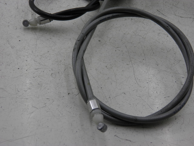 photo de CABLE OUVERTURE SELLE YAMAHA XP T-MAX TMAX 500 (2004 - 2007)