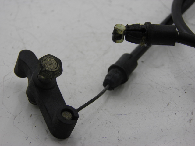 photo de CABLE TRAPPE ESSENCE PIAGGIO X8 125 (2004 - 2007)