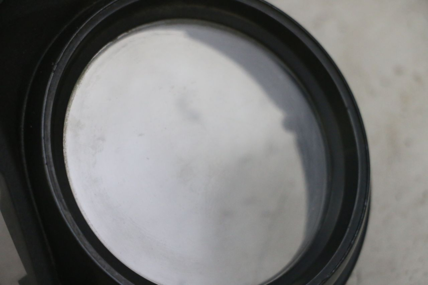 photo de CABOCHON COMPTEUR HONDA CBF 500 (2004 - 2007)