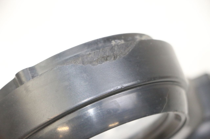 photo de CABOCHON COMPTEUR HONDA CBF 500 (2004 - 2007)