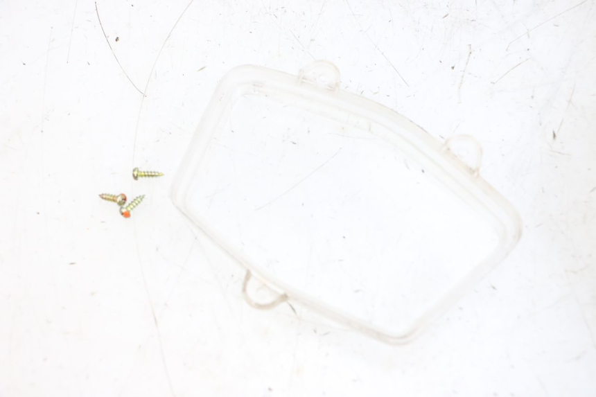 photo de CABOCHON COMPTEUR PEUGEOT KISBEE 4T 50 (2010 - 2017)