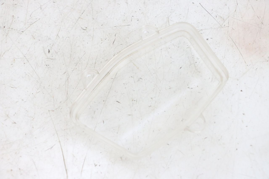 photo de CABOCHON COMPTEUR PEUGEOT KISBEE 4T 50 (2010 - 2017) - Zoom état d’usage