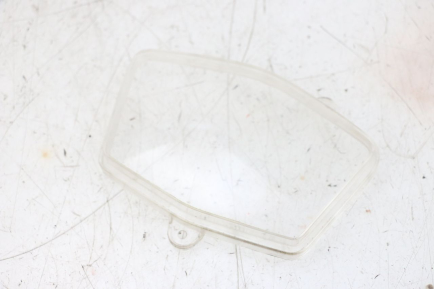 photo de CABOCHON COMPTEUR PEUGEOT KISBEE 4T 50 (2018 - 2022) - Gros plan technique