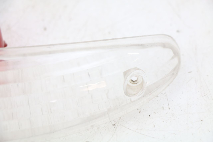 photo de CABOCHON FEU ARRIERE PEUGEOT ELYSTAR 50 (2002 - 2014)