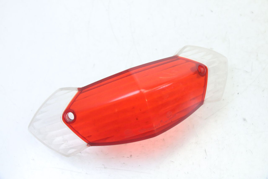 photo de CABOCHON FEU ARRIERE PEUGEOT KISBEE 4T 50 (2010 - 2017)
