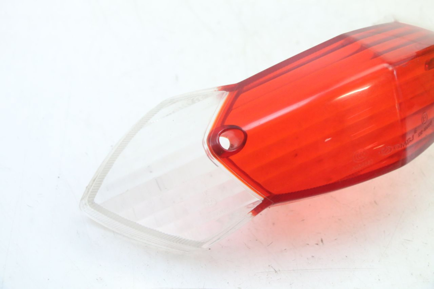 photo de CABOCHON FEU ARRIERE PEUGEOT KISBEE 4T 50 (2010 - 2017)