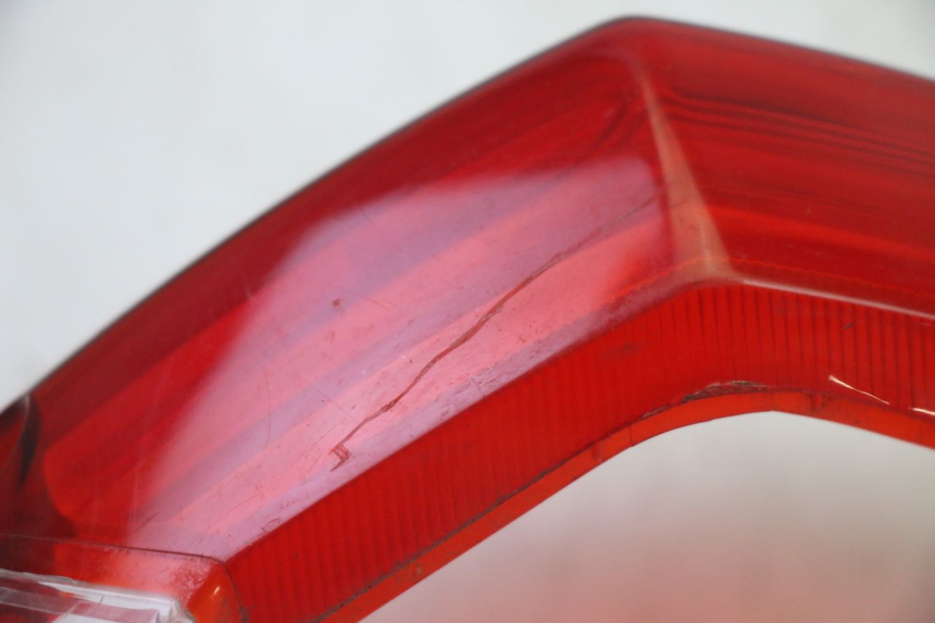 photo de CABOCHON FEU ARRIERE PEUGEOT KISBEE 4T 50 (2018 - 2022)