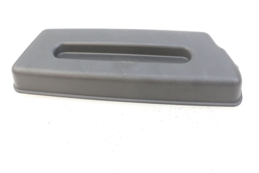 photo de CACHE BATTERIE DERBI BOULEVARD 50 (2009 - 2006) - Vue principale