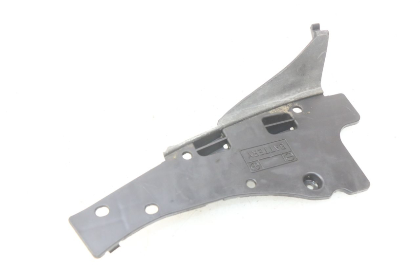 photo de CACHE BATTERIE SUZUKI BURGMAN 125 (2007 - 2014)
