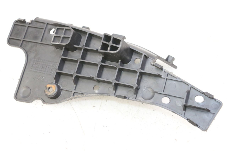 photo de CACHE BATTERIE SUZUKI BURGMAN 125 (2007 - 2014)