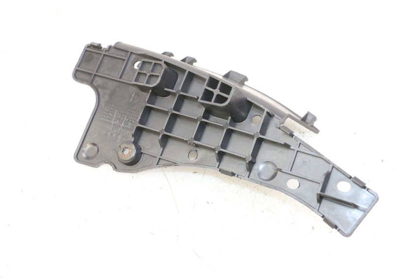 photo de CACHE BATTERIE SUZUKI BURGMAN 125 (2007 - 2014)