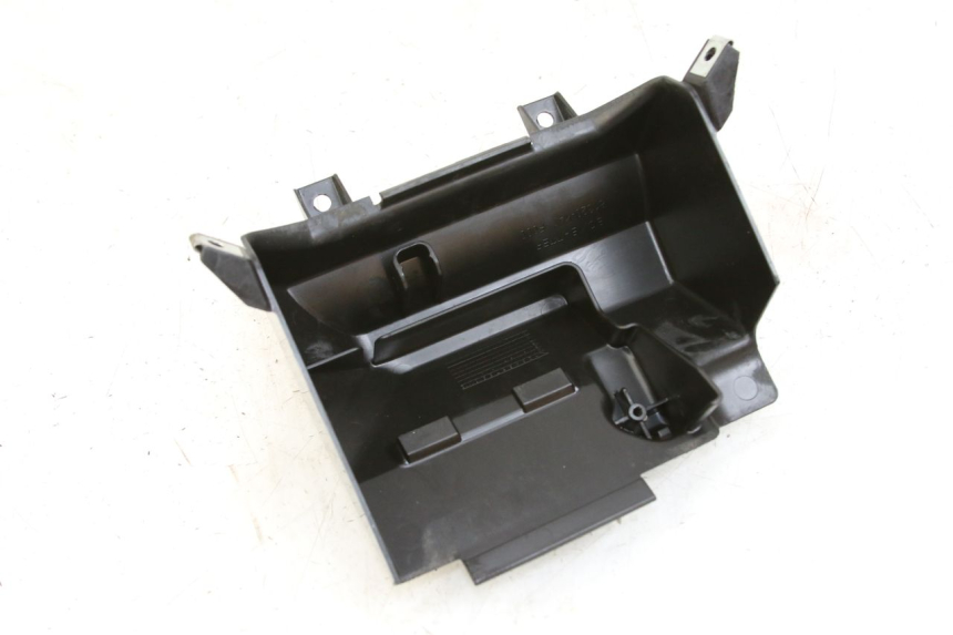 photo de CACHE BATTERIE HONDA FORZA 125 (2015 - 2016)