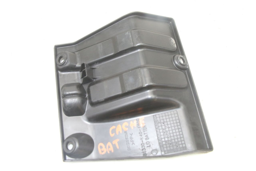 photo de CACHE BATTERIE HONDA FORZA 125 (2021 - 2025)