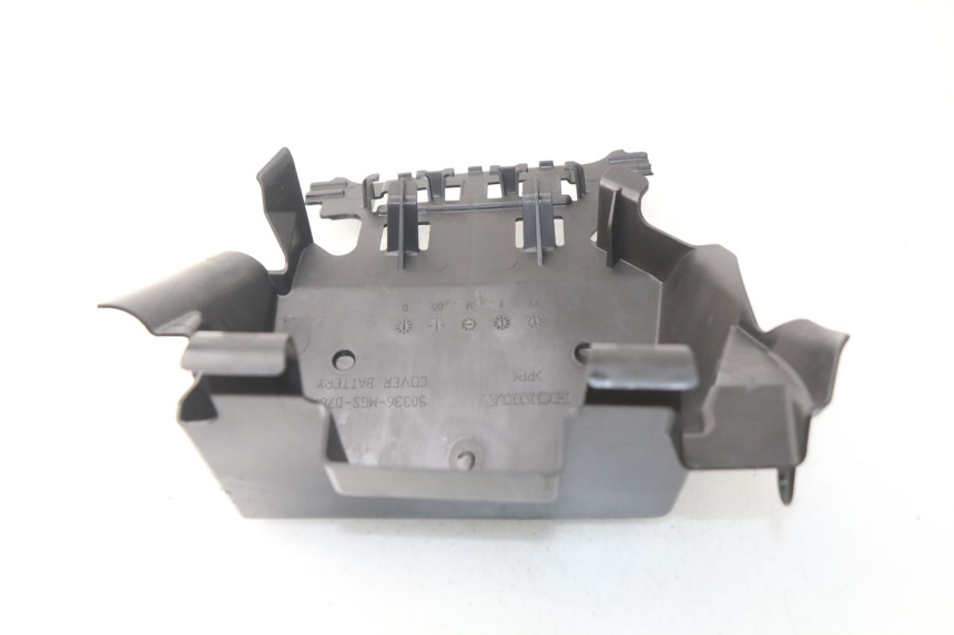 photo de CACHE BATTERIE HONDA INTEGRA NC D 750 (2016 - 2018)