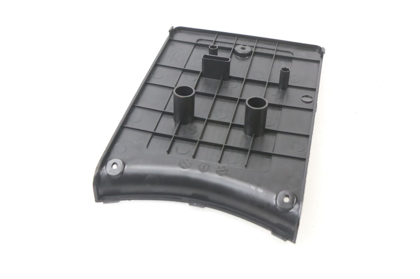 photo de CACHE BATTERIE KYMCO LIKE 2T 50 (2009 - 2018) - Détail de la pièce