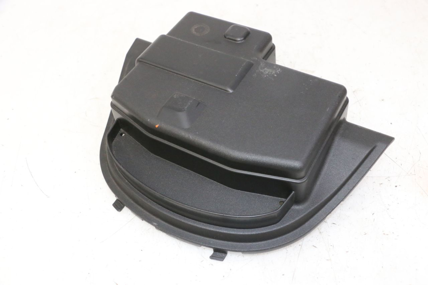 photo de CACHE BATTERIE PIAGGIO MP3 500 (2014 - 2016)