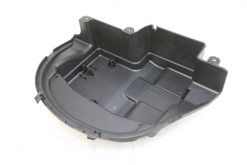 photo de CACHE BATTERIE PIAGGIO MP3 500 (2016 - 2018) - Zoom état d’usage