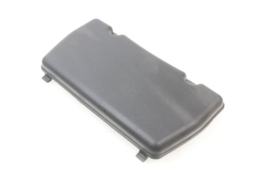 photo de CACHE BATTERIE PIAGGIO XEVO - X EVO 125 (2007 - 2016)