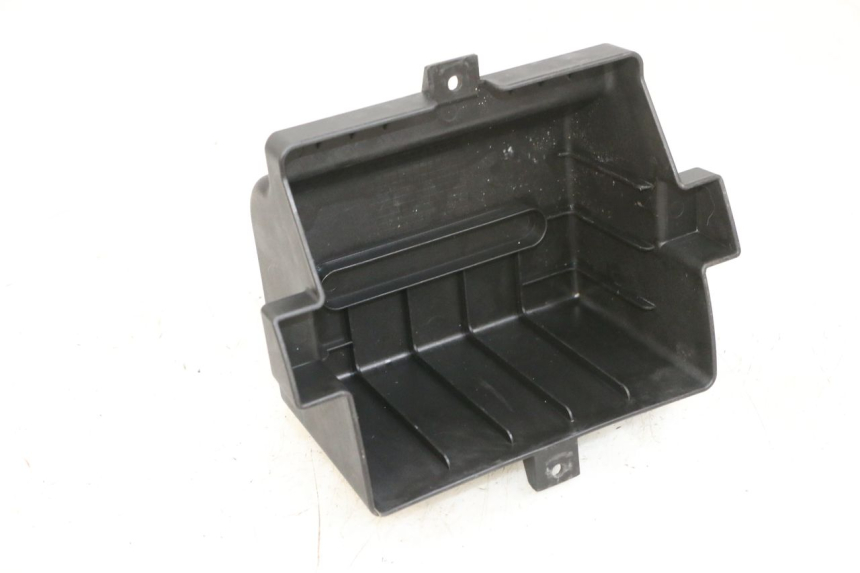 photo de CACHE BATTERIE DAELIM S1 125 (2007 - 2016) - Zoom état d’usage