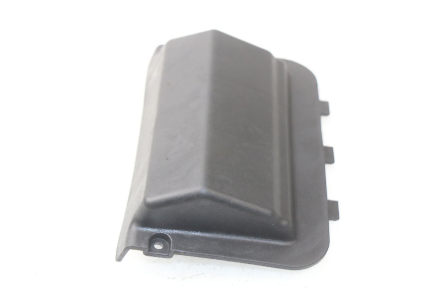 photo de CACHE BATTERIE APRILIA SR 2T 50 (2018 - 2022)