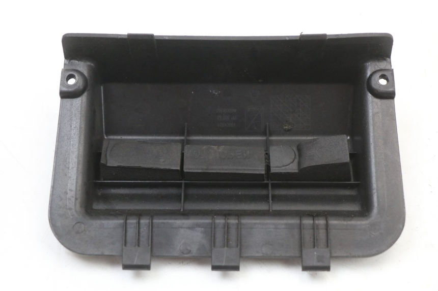 photo de CACHE BATTERIE APRILIA SR 2T 50 (2018 - 2022)