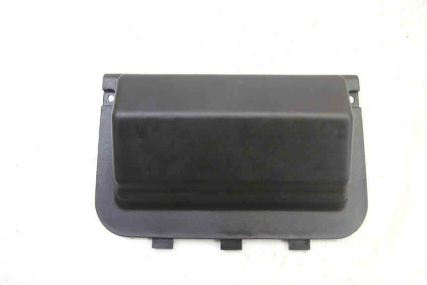photo de CACHE BATTERIE APRILIA SR 2T 50 (2018 - 2022)