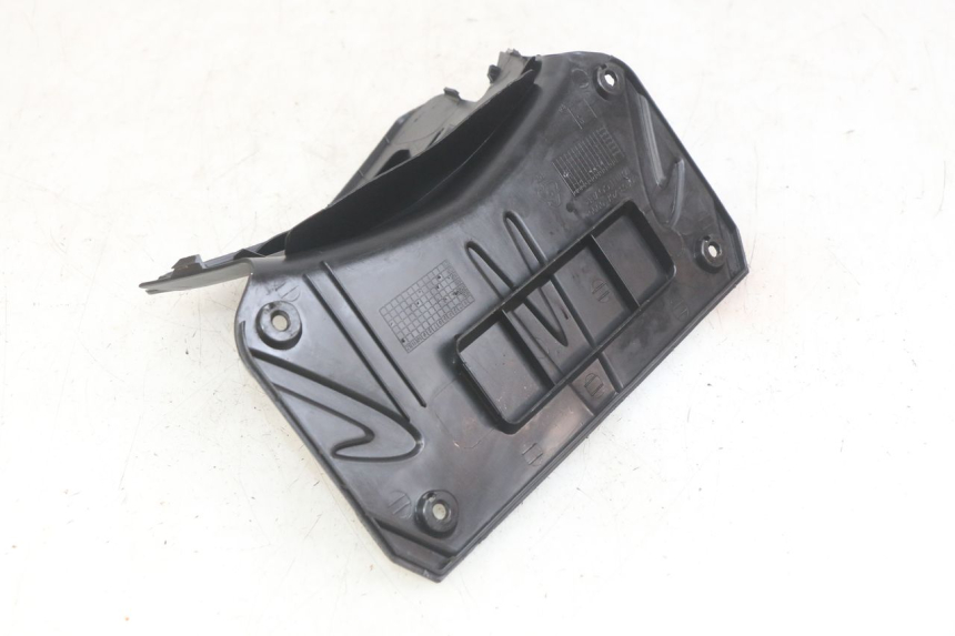 photo de CACHE BATTERIE PEUGEOT TWEET 125 (2018 - 2021)