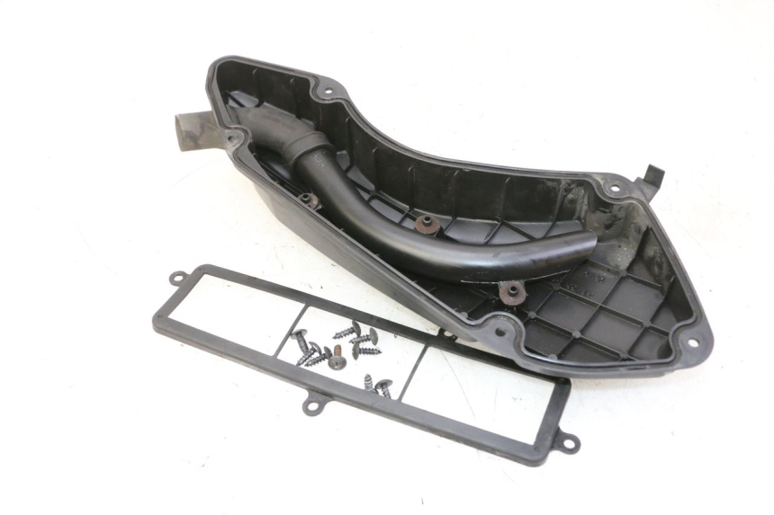 photo de CACHE BOITE AIR SUZUKI BURGMAN 125 (2007 - 2014)