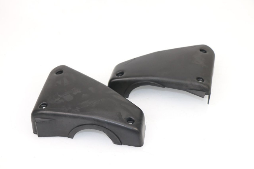 photo de CACHE BOITE AIR YAMAHA FZS FAZER 600 (2001 - 2003)