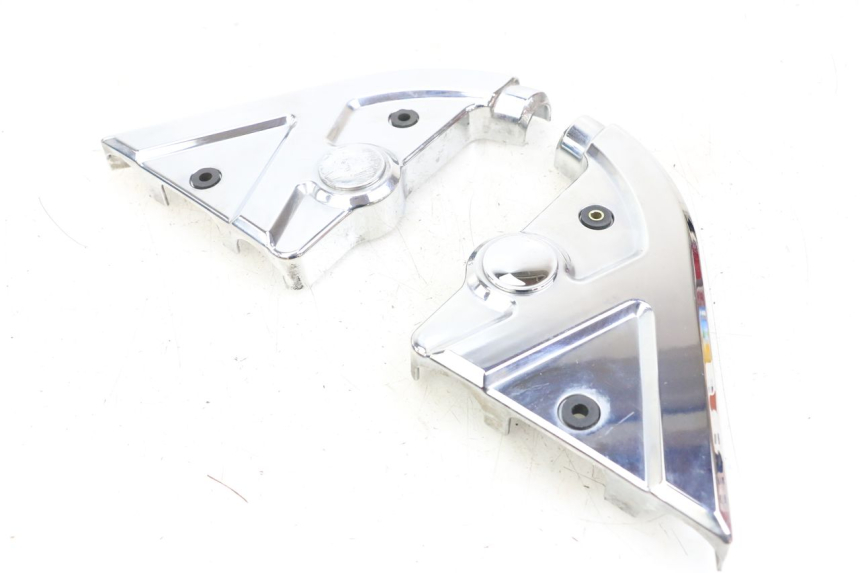 photo de Side frame cover HYOSUNG GV AQUILA 125 (2000 - 2004)