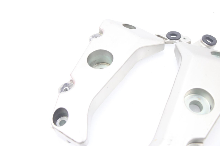 photo de CACHE CHASSIS LATERAL HONDA CBF 500 (2004 - 2007)