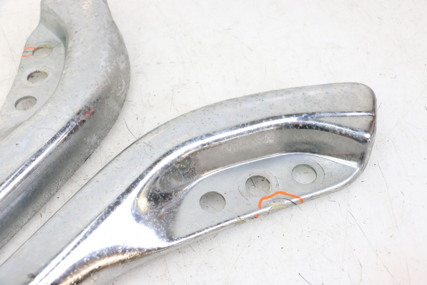 photo de CACHE CHASSIS LATERAL APRILIA CLASSIC 125 (1995 - 2001)