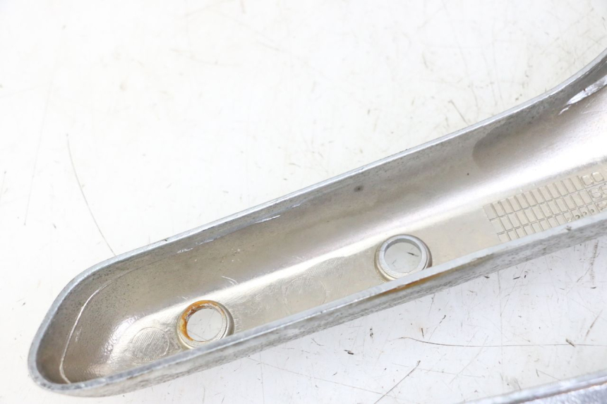 photo de CACHE CHASSIS LATERAL APRILIA CLASSIC 125 (1995 - 2001)