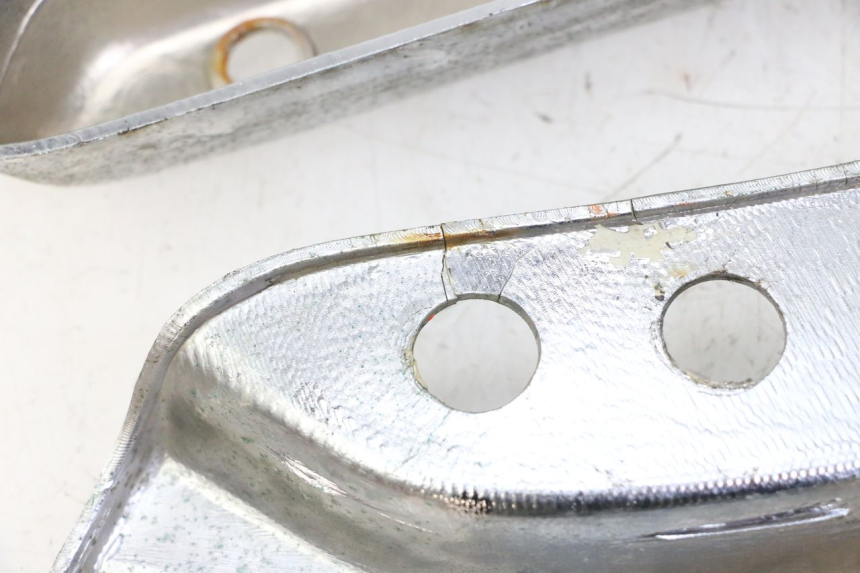 photo de CACHE CHASSIS LATERAL APRILIA CLASSIC 125 (1995 - 2001)