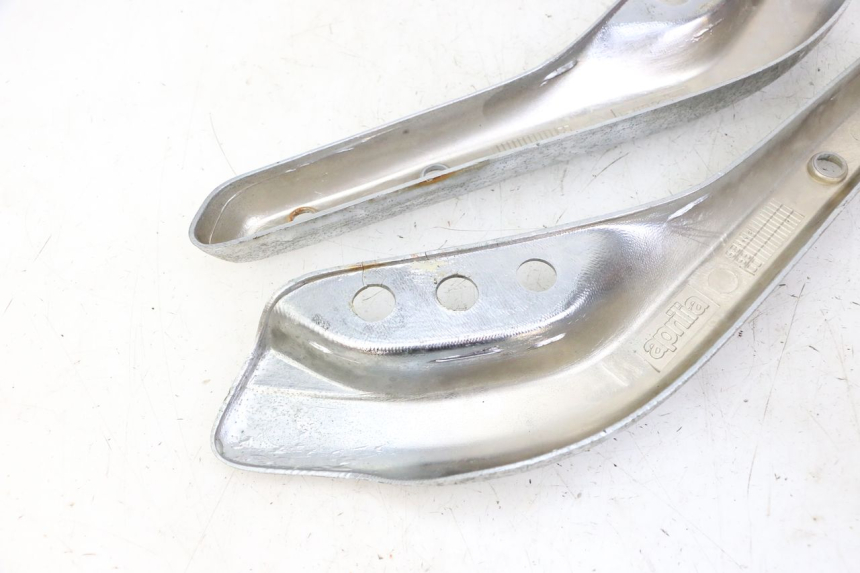 photo de CACHE CHASSIS LATERAL APRILIA CLASSIC 125 (1995 - 2001)