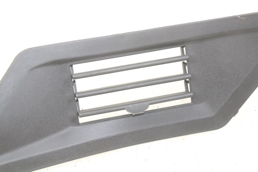 photo de CACHE CHASSIS LATERAL DROIT GILERA RUNNER SP 50 (2009 - 2017)