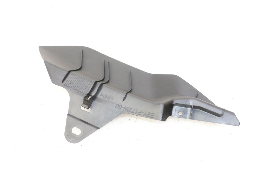 photo de CACHE CHASSIS LATERAL DROIT YAMAHA XMAX X-MAX 125 (2021 - 2025)